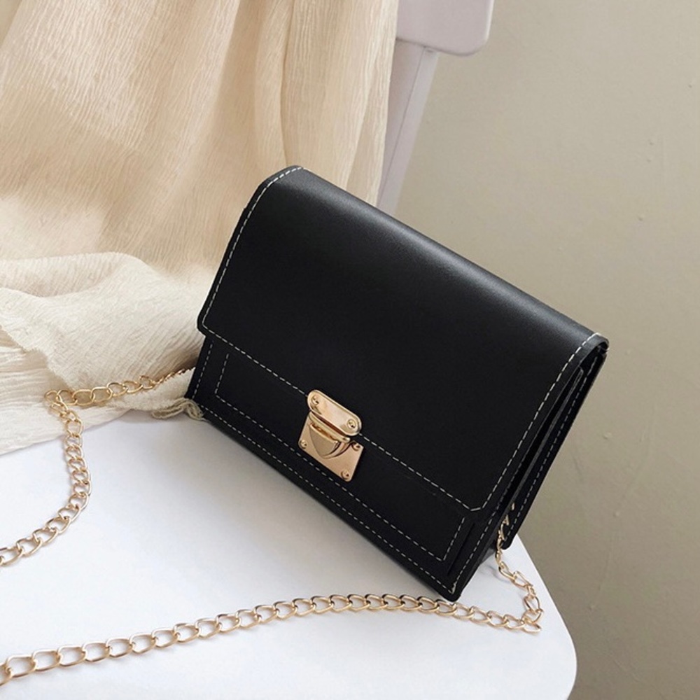 New Black Square Crossbody Chain Bag